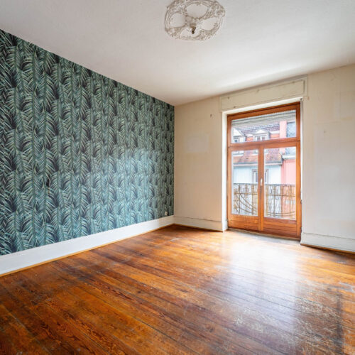 Un bel appartement 3 pièces avec un balcon situé dans le vieux Neudorf / rue de Thann