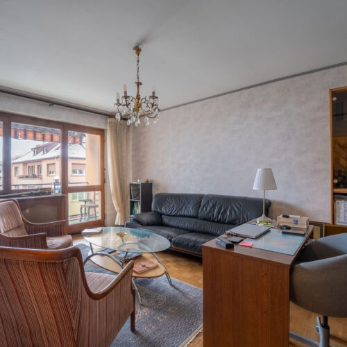 Un 2 pièces cosy vendu loué avec un balcon et un parking - Neudorf / Route du Polygone