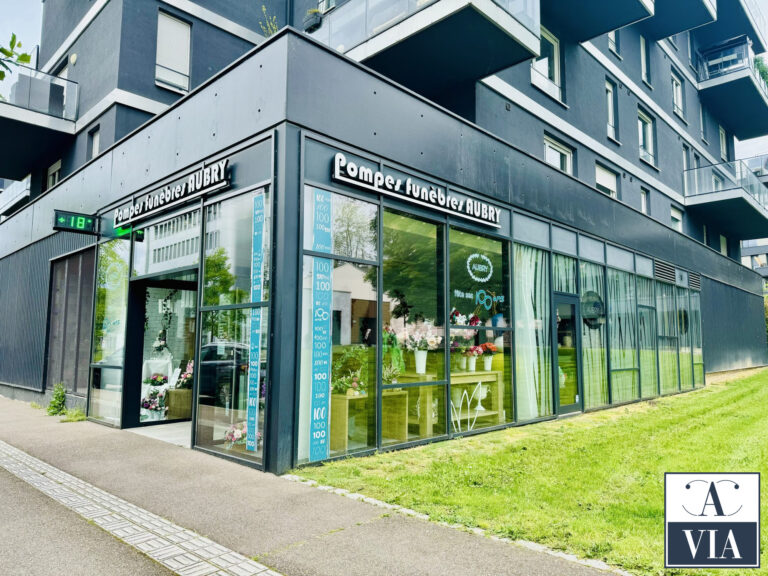 Local commercial de 92m2 face à la clinique Rhéna